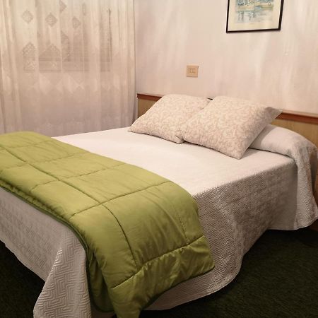 Hostal Vina Оутес Экстерьер фото